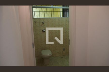 Casa para alugar com 296m², 3 quartos e 2 vagasBanheiro