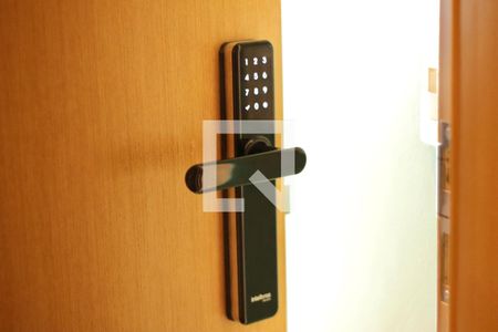 Fechadura eletrônica de apartamento para alugar com 2 quartos, 61m² em Setor Marista, Goiânia