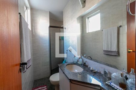 Apartamento à venda com 210m², 4 quartos e 3 vagas Apartamento à venda com 210m², 4 quartos e 3 vagasBanheiro Quarto 3