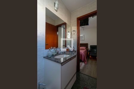 Apartamento à venda com 210m², 4 quartos e 3 vagas Apartamento à venda com 210m², 4 quartos e 3 vagasBanheiro Quarto 3