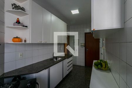 Apartamento à venda com 210m², 4 quartos e 3 vagas Apartamento à venda com 210m², 4 quartos e 3 vagasCozinha