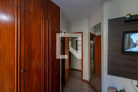 Apartamento à venda com 210m², 4 quartos e 3 vagas Apartamento à venda com 210m², 4 quartos e 3 vagasQuarto 4