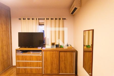 Casa à venda com 80m², 3 quartos e 4 vagasQuarto da Casa 02