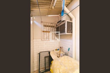 Casa à venda com 80m², 3 quartos e 4 vagasÁrea de Serviço