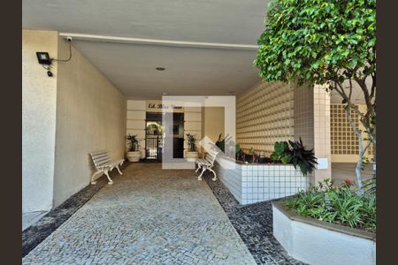 Apartamento à venda com 110m², 4 quartos e 2 vagasEntrada