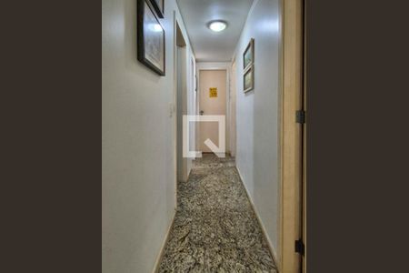 Apartamento à venda com 110m², 4 quartos e 2 vagasCorredor