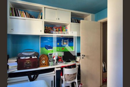 Apartamento à venda com 110m², 4 quartos e 2 vagasQuarto 2