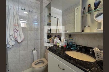 Apartamento à venda com 110m², 4 quartos e 2 vagasBanheiro da Suíte