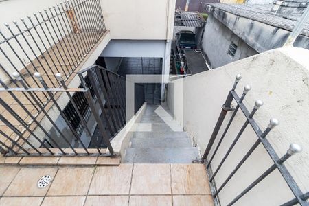 Casa à venda com 250m², 5 quartos e 2 vagasEscada
