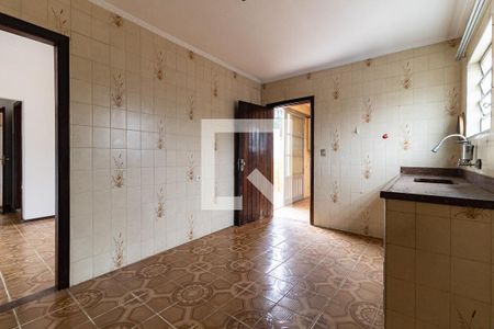 Casa à venda com 250m², 5 quartos e 2 vagasCozinha da Casa 2