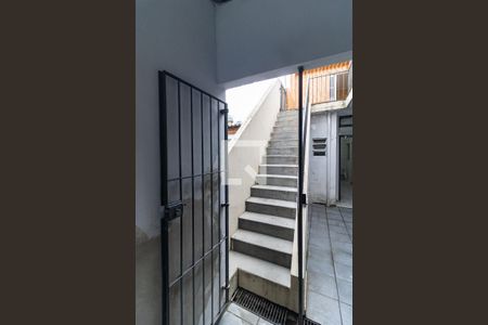 Casa à venda com 250m², 5 quartos e 2 vagasEscada