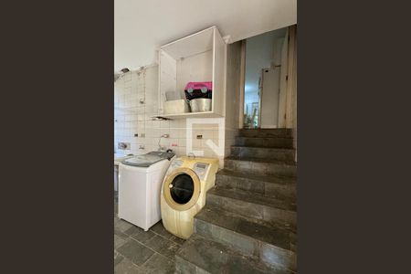 Casa de condomínio à venda com 350m², 4 quartos e 5 vagasÁrea de Serviço