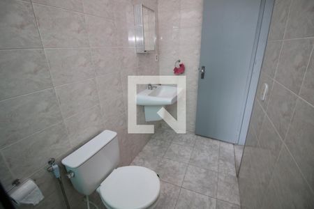 Casa à venda com 165m², 3 quartos e sem vagaBanheiro 1