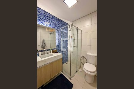 Casa à venda com 220m², 4 quartos e 3 vagas Casa à venda com 220m², 4 quartos e 3 vagasBanheiro