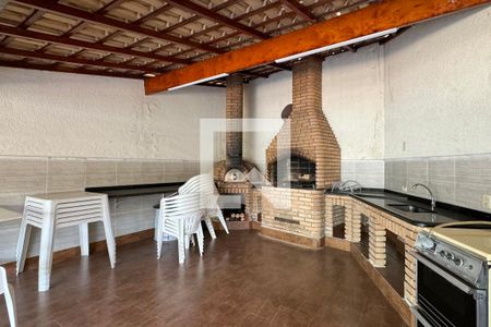 Casa de condomínio à venda com 130m², 3 quartos e 2 vagasChurrasqueira