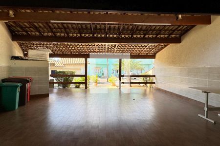 Casa de condomínio à venda com 130m², 3 quartos e 2 vagasChurrasqueira