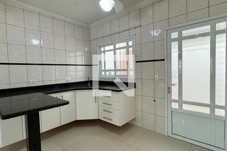 Casa de condomínio à venda com 130m², 3 quartos e 2 vagasCozinha