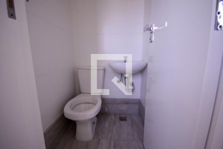 Apartamento à venda com 170m², 3 quartos e 3 vagas Apartamento à venda com 170m², 3 quartos e 3 vagasÁrea de Serviço - Banheiro