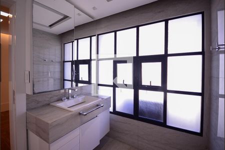 Apartamento à venda com 170m², 3 quartos e 3 vagas Apartamento à venda com 170m², 3 quartos e 3 vagasBanheiro do Quarto 2