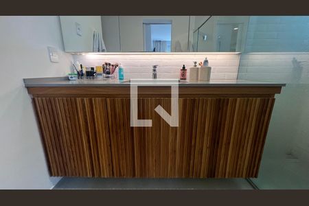 Apartamento à venda com 150m², 2 quartos e 1 vagaBanheiro da Suíte