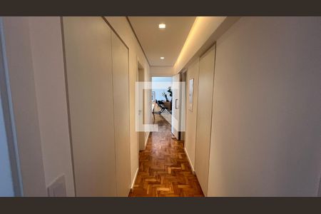 Apartamento à venda com 150m², 2 quartos e 1 vagaCorredor