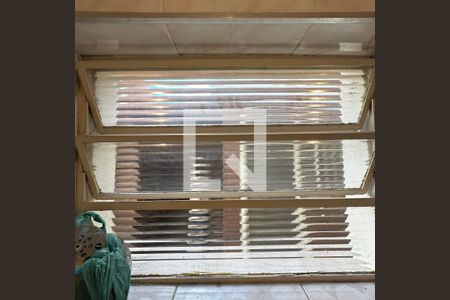 Casa à venda com 100m², 3 quartos e 2 vagasVista do Banheiro de serviço