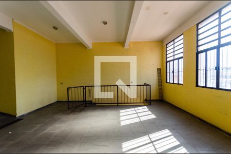 Casa à venda com 249m², 4 quartos e 8 vagasGaragem