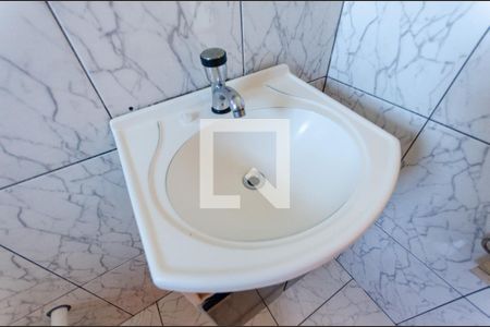 Casa à venda com 249m², 4 quartos e 8 vagasBanheiro da Suíte 1