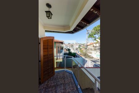 Casa à venda com 249m², 4 quartos e 8 vagasSacada da suíte 1