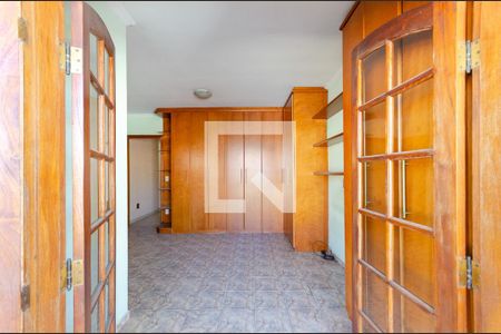 Casa à venda com 249m², 4 quartos e 8 vagasSuíte 1