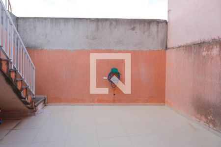 Casa à venda com 200m², 3 quartos e 8 vagas Casa à venda com 200m², 3 quartos e 8 vagasÁrea externa