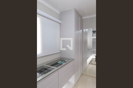 Casa à venda com 200m², 3 quartos e 8 vagas Casa à venda com 200m², 3 quartos e 8 vagasQuarto 2