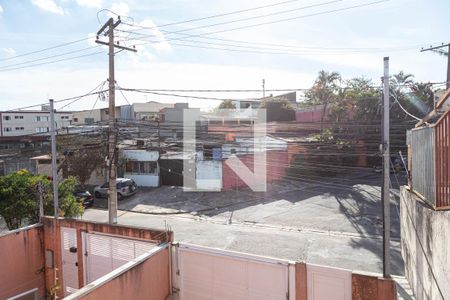 Casa à venda com 200m², 3 quartos e 8 vagas Casa à venda com 200m², 3 quartos e 8 vagasVaranda