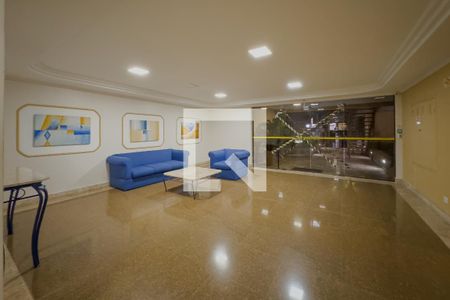 Apartamento à venda com 77m², 3 quartos e 1 vaga Apartamento à venda com 77m², 3 quartos e 1 vagaHall social