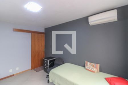 Apartamento à venda com 353m², 4 quartos e 2 vagasQuarto 1