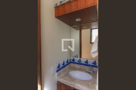 Apartamento à venda com 353m², 4 quartos e 2 vagasBanheiro externo