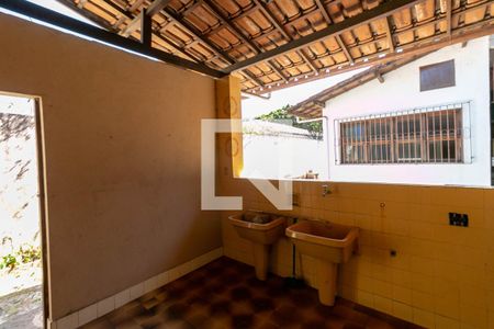 Casa à venda com 1000m², 5 quartos e 6 vagas Casa à venda com 1000m², 5 quartos e 6 vagasLavanderia