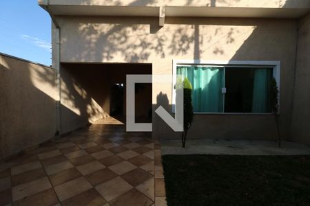 Casa à venda com 224m², 3 quartos e 4 vagasGaragem