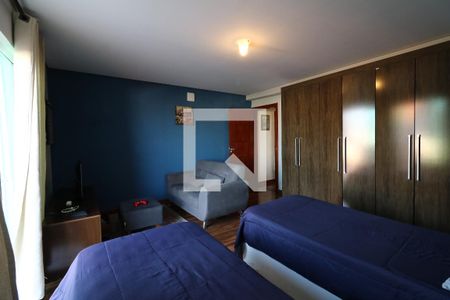 Casa à venda com 224m², 3 quartos e 4 vagasQuarto 2