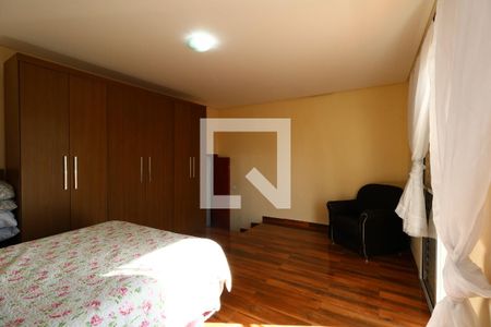 Casa à venda com 224m², 3 quartos e 4 vagasSuíte