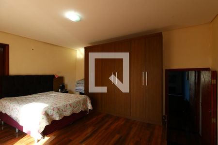 Casa à venda com 224m², 3 quartos e 4 vagasSuíte