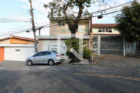 Casa à venda com 224m², 3 quartos e 4 vagasFachada
