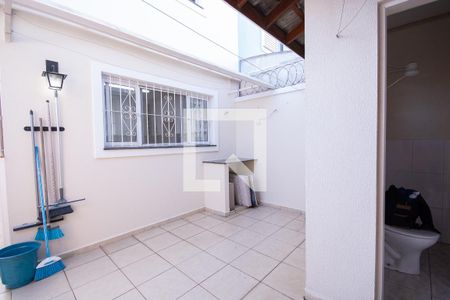 Casa à venda com 190m², 4 quartos e 4 vagas Casa à venda com 190m², 4 quartos e 4 vagasQuintal
