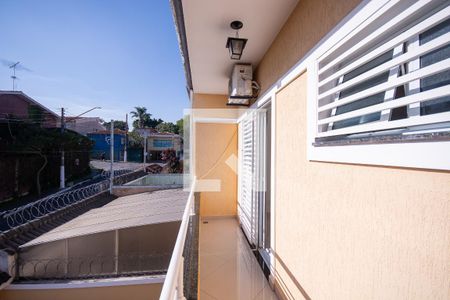 Casa à venda com 190m², 4 quartos e 4 vagas Casa à venda com 190m², 4 quartos e 4 vagasSacada