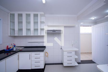Casa à venda com 190m², 4 quartos e 4 vagas Casa à venda com 190m², 4 quartos e 4 vagasCozinha