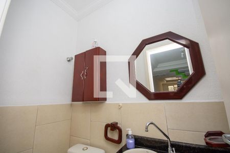 Casa à venda com 190m², 4 quartos e 4 vagas Casa à venda com 190m², 4 quartos e 4 vagasBanheiro Social