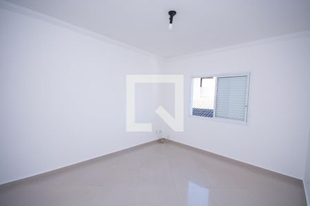 Casa à venda com 190m², 4 quartos e 4 vagas Casa à venda com 190m², 4 quartos e 4 vagasQuarto 4