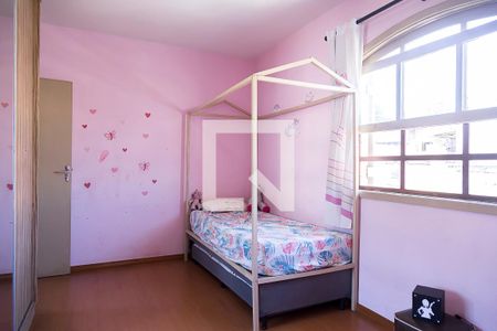 Casa à venda com 160m², 3 quartos e 4 vagas Casa à venda com 160m², 3 quartos e 4 vagasQuarto 2