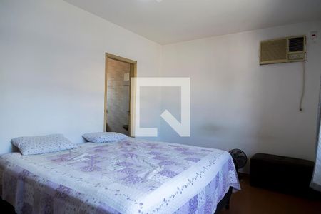 Casa à venda com 160m², 3 quartos e 4 vagas Casa à venda com 160m², 3 quartos e 4 vagasSuíte