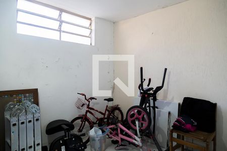 Casa à venda com 160m², 3 quartos e 4 vagas Casa à venda com 160m², 3 quartos e 4 vagasQuarto da Edícula